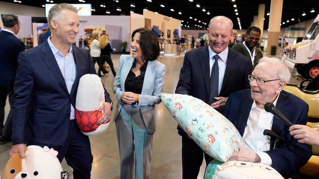 Legendarische superbelegger Warren Buffett (94) treedt terug