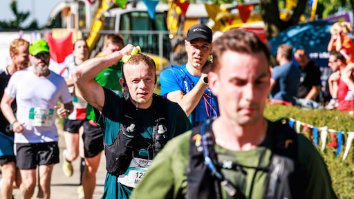 Zo (on)verantwoord is hardlopen in de warmte: 'Hitteberoerte kan iedereen overkomen'