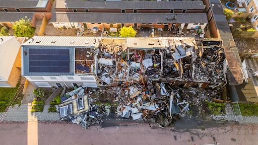 Politie onderzoekt oorzaak grote brand Didam, huizenblok totaal verwoest