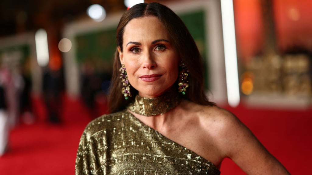 Minnie Driver voegt zich bij cast van vijfde seizoen Emily in Paris