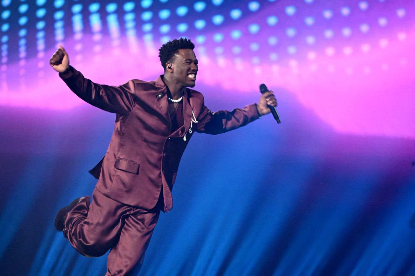 NOS en NTR zenden songfestival uit zonder Nederlandse inzending