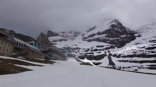 Twee doden, vijf gewonden door lawine in Zwitserland