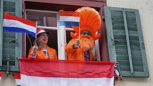 Fans in Basel maken zich op voor finale Eurovisiesongfestival