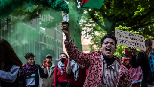 Rode verf en leuzen bij pro-Palestijnse demonstratie tegen CIDI-bijeenkomst