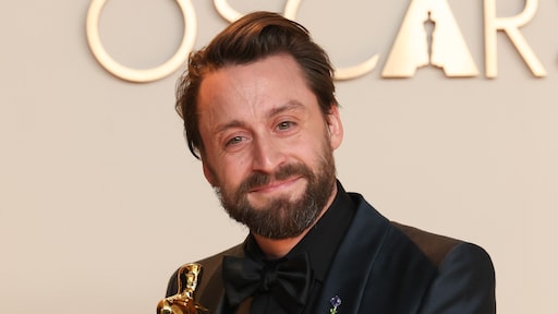 Kieran Culkin kruipt in de huid van Caesar Flickerman in nieuwe Hunger Games