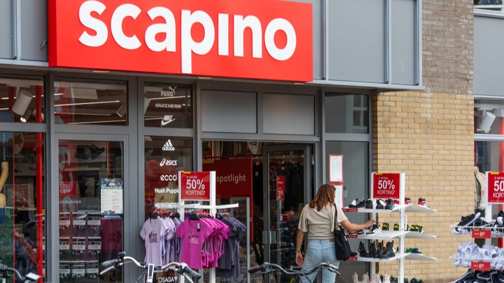 Een filiaal van Scapino in het Friese Surhuisterveen.