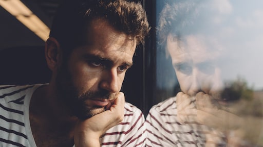 Erik (26) was eenzaam: 'Niemand om mee de stad in te gaan'