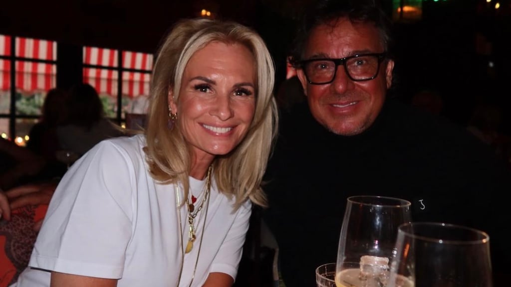Marco Borsato en Leontine Ruiters genieten van avondje uit met het hele gezin