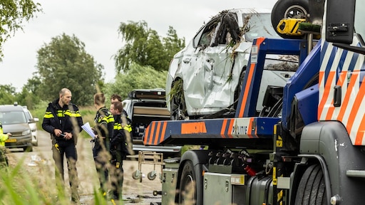 Omgekomen inzittenden te water geraakte auto Vinkeveen waren allebei 27 jaar