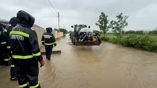 Zware overstromingen in Roemenië, bekende zoutmijn bedreigd