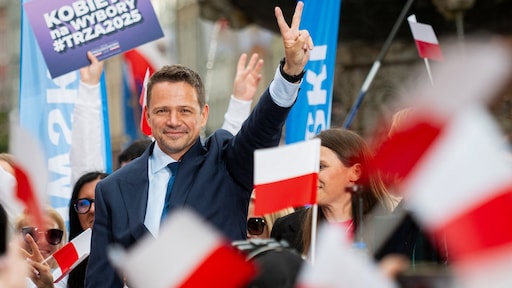 Pro-Europese Trzaskowski lijkt Poolse presidentsverkiezing nipt te gaan winnen