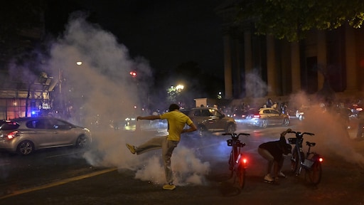 'Business as usual', Frankrijk-kenner niet verbaasd over rellen Parijs