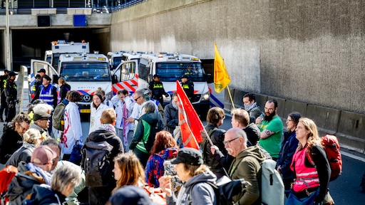 Extinction Rebellion wil tijdens NAVO-top A12 Den Haag blokkeren