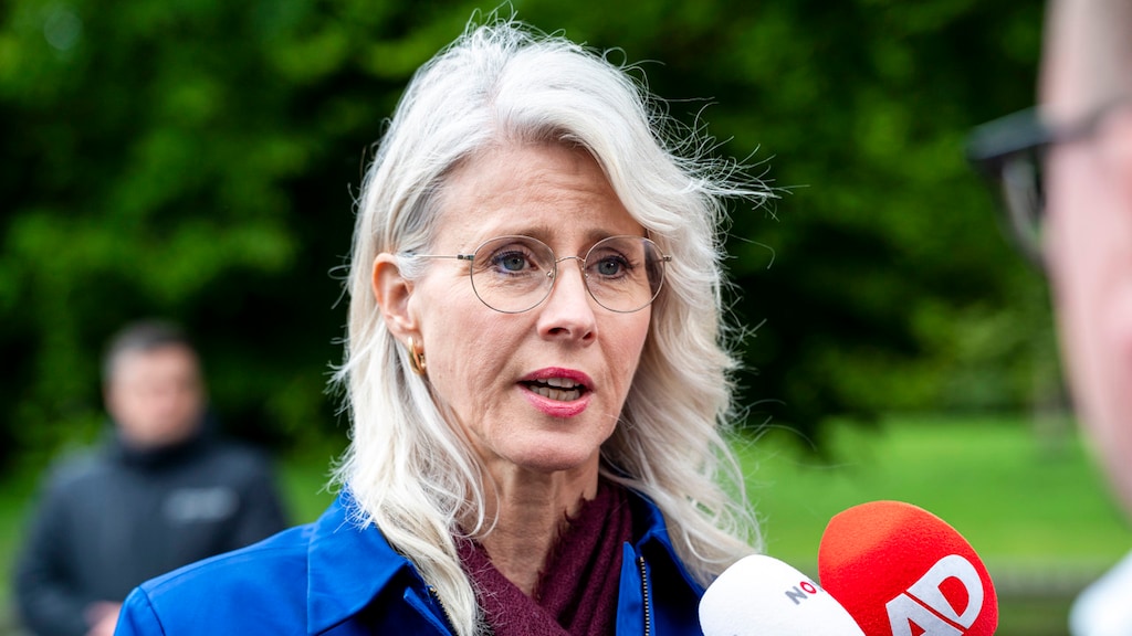 Huurbevriezing officieel van tafel na val kabinet, minister Keijzer trekt maatregel in