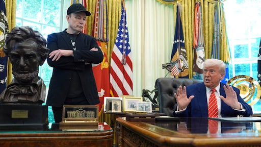 Hoe een ruzie tussen twee machtige mannen 100 miljard dollar laat verdampen