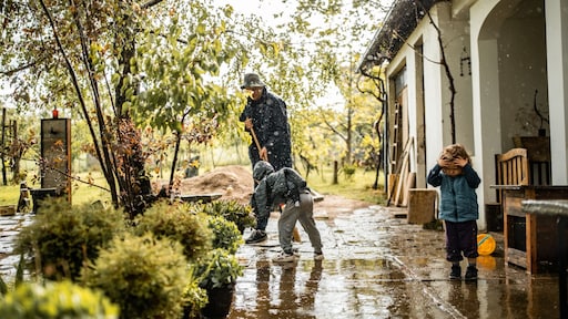 Slimme manieren om van grote regenval te profiteren tijdens droge zomers