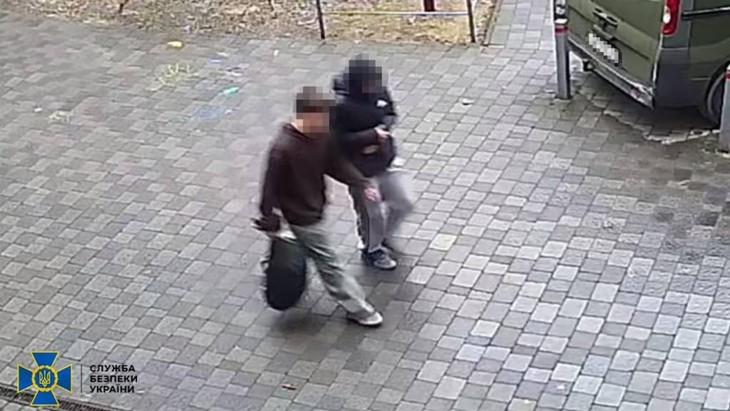 Rusland rekruteert tieners voor sabotage in Oekraïne en Europa: 'Wegwerpspionnen'