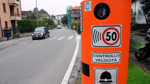 28.000 euro aan boetes: Italiaanse beveiliger kon verkeerscamera niet zien