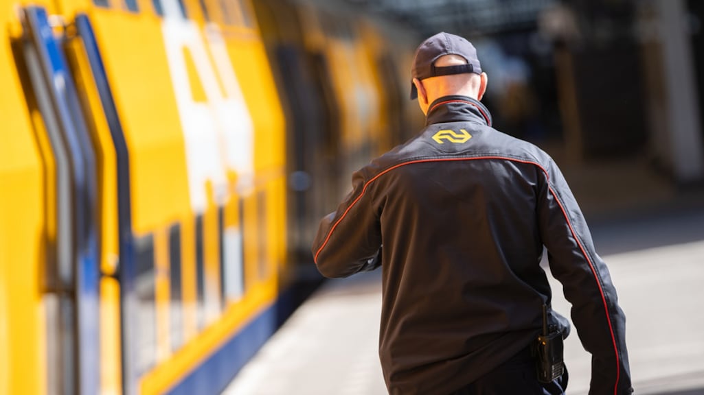 Zoveel verdient een conducteur in vergelijking met andere banen