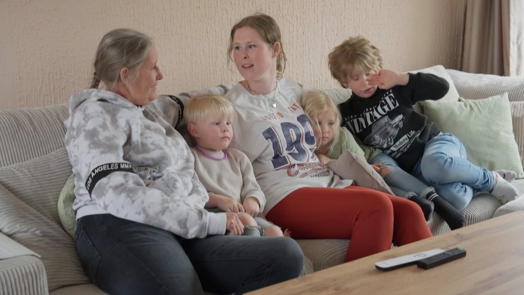 Machiel opent hart en portemonnee in Steenrijk, Straatarm