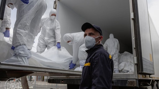 Rusland en Oekraïne ruilen duizenden lichamen: 'Zware dagen voor nabestaanden'