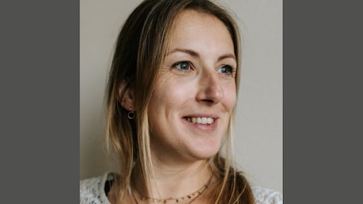 Bibi's beste vriendin overleed onder verdachte omstandigheden: 'Ik kan het niet afsluiten'