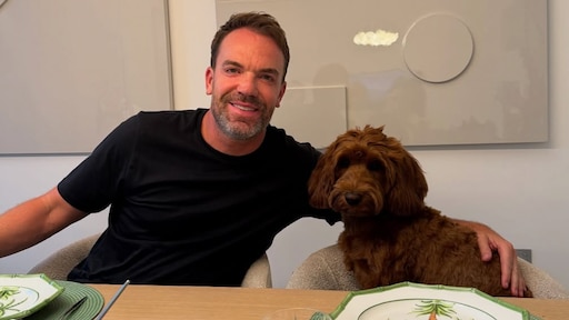 Robert Doornbos zwaait hond uit: viervoeter tijdelijk terug naar Nederland