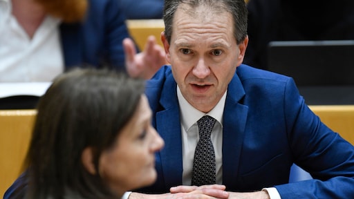 Van Hijum wil lijsttrekker NSC worden, Van Vroonhoven niet