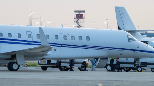 Quincy Promes na uitlevering door Dubai aangekomen in Nederland