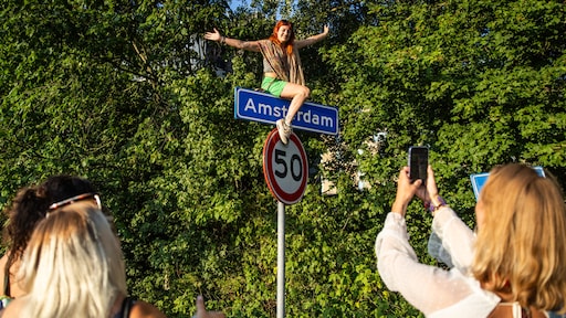 Voor 13.000 euro aan verkeersborden gestolen tijdens Amsterdams festival Op de Ring
