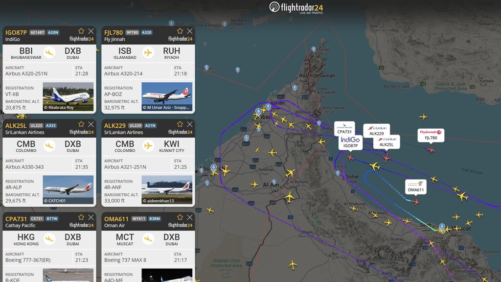 Veel vliegtuigen moeten omvliegen door de aanvallen.