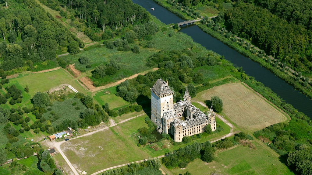 luchtfoto Kasteel Almere