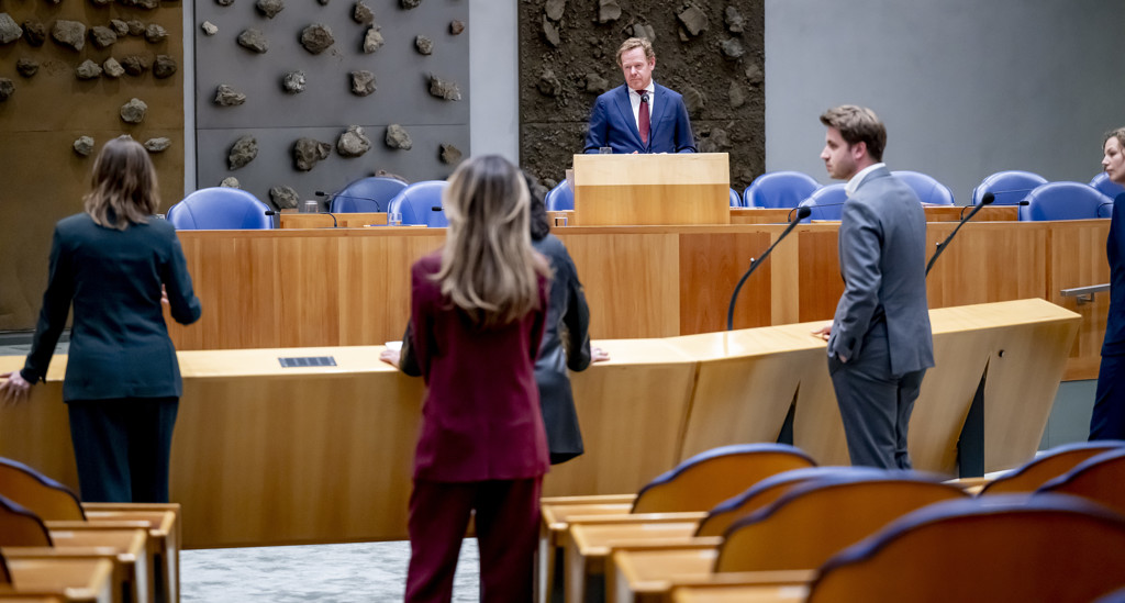Kijk hier naar het debat over de asielwetten van oud-minister Faber