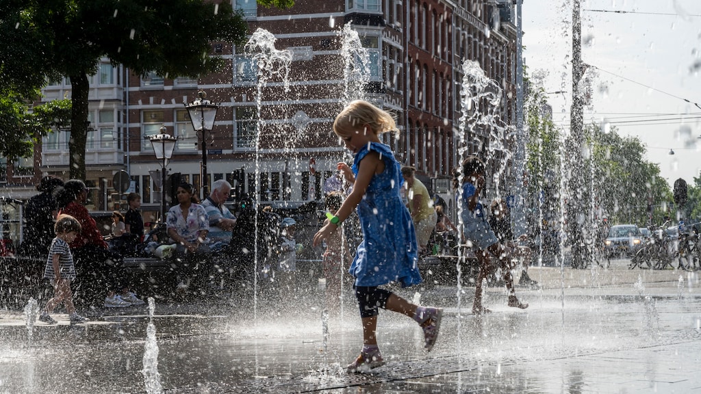 Vandaag koeler en wat regenbuien, weekend wordt ronduit zomers