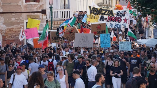 Dagenlange bruiloft multimiljardair Jeff Bezos wekt irritatie bij inwoners Venetië