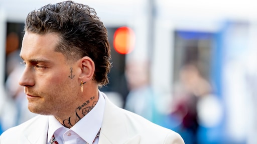 Douwe Bob vertrekt van Joods voetbalevenement waar hij zou optreden