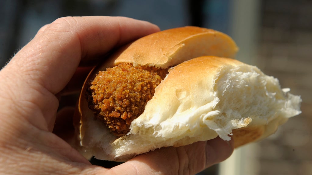 Broodjes van de baas gesmikkeld: baan kwijt en 4922 euro boete