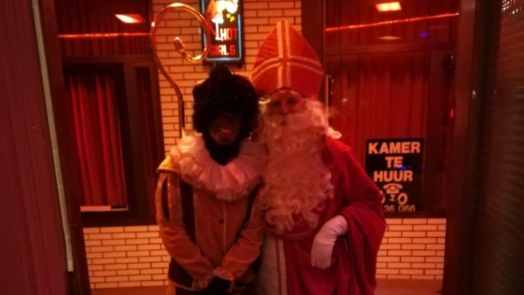 Haddy een aantal jaar geleden als Sinterklaas in de Geleenstraat.