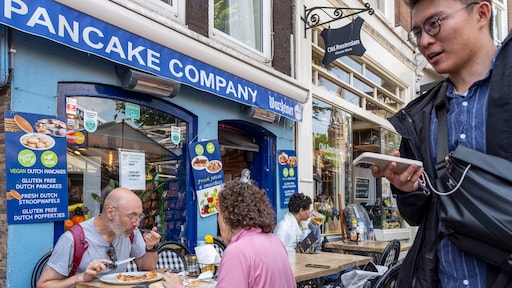 Veel meer toeristen in Amsterdam dan afgesproken: rechtszaak tegen gemeente