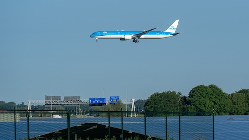 Kort geding Schiphol tegen eigenaar zonnepanelen begint