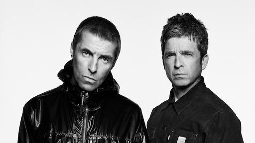Oasis reageert op Kisscam Coldplay: 'Wij hebben hier niet van die k*tcamera's'