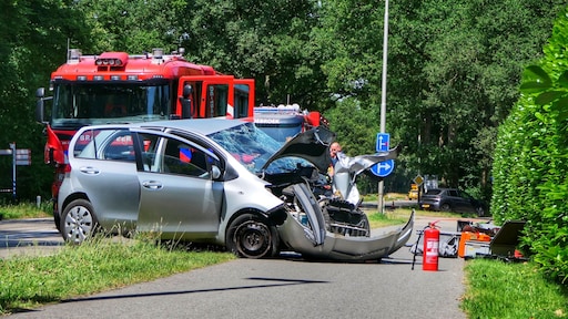 Crash brandweerwagen en auto bij 't Harde, één gewonde