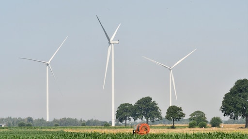 Ontwikkeling zon- en windenergie op land valt stil, wel hard nodig voor klimaatdoelen