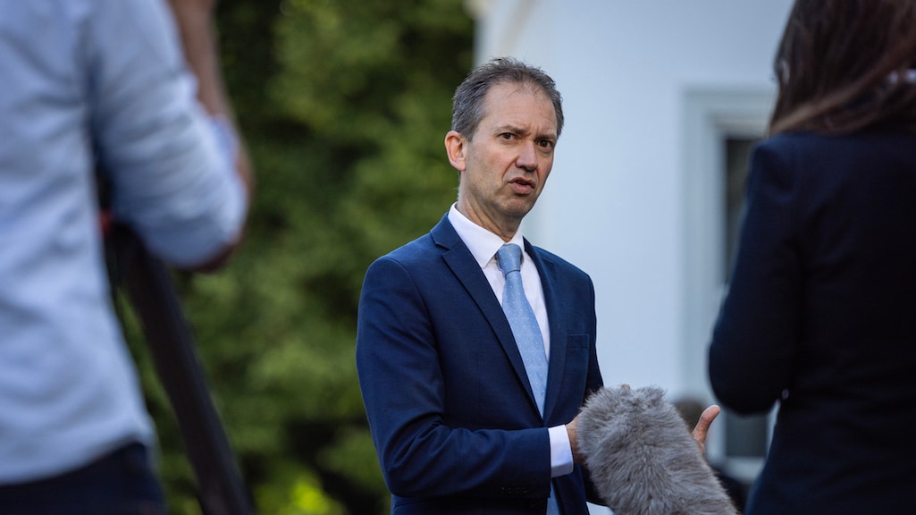 Foutje met uitkering of toeslag wordt minder zwaar bestraft: 'Doorgeslagen fraudeaanpak heeft niet gewerkt'