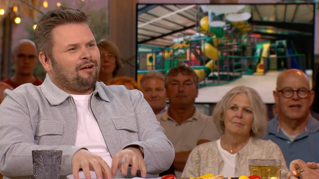 Kijkers De Oranjezomer vellen oordeel over nieuwe presentator Thomas van Groningen