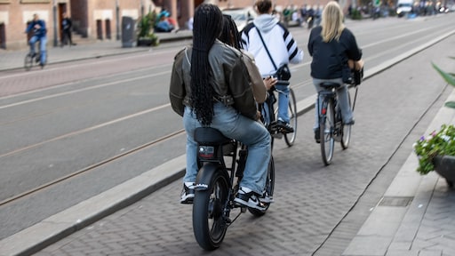 Gemeenten mogen testen met maximumsnelheid voor fietsers