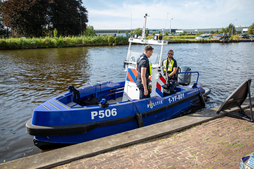 Ruzie tussen passagiers van twee boten eindigt met getrokken pistool