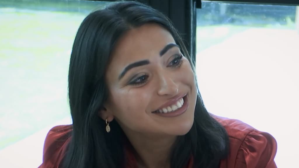 Lale Gül worstelt met daten door bedreigingen: 'Wie wil er nou met een bedreigd iemand daten?'