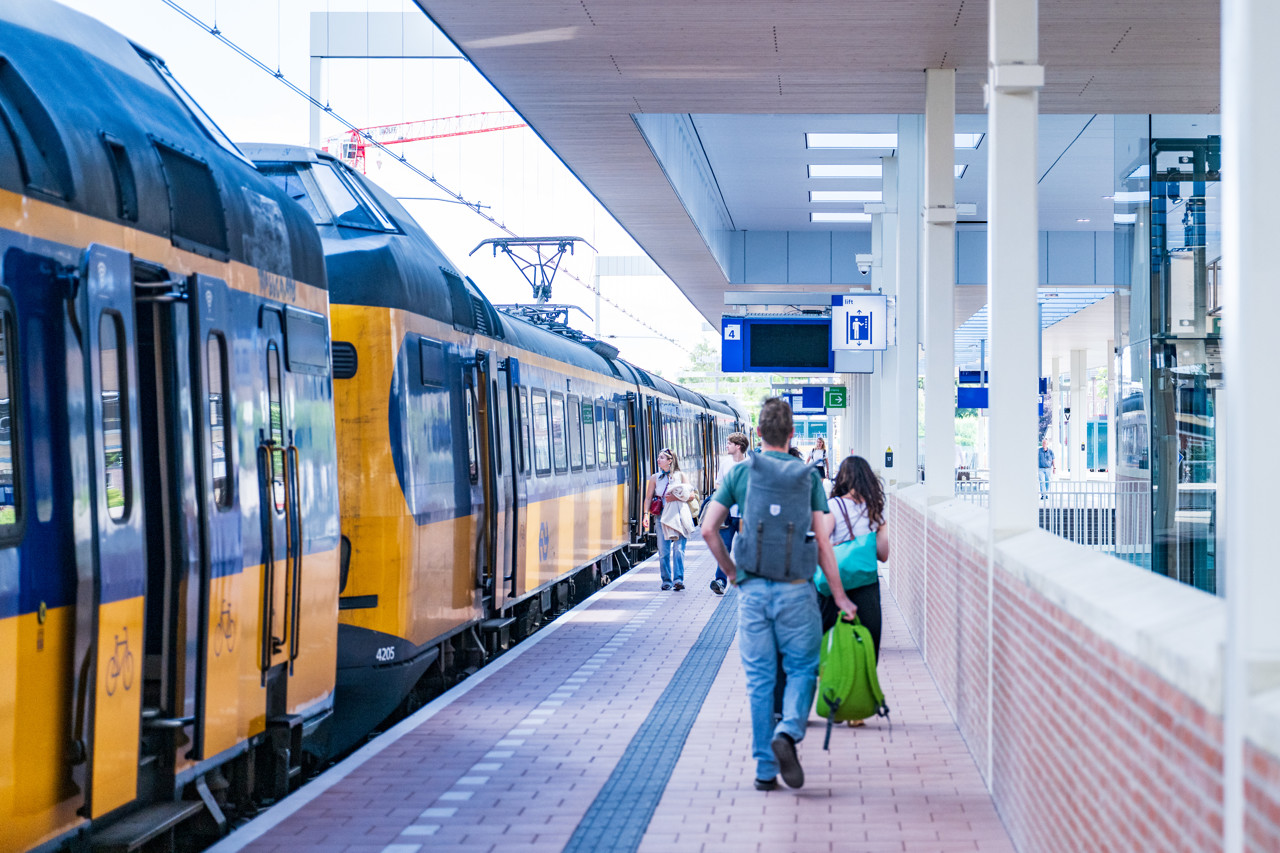 Treinkaartje NS volgend jaar 6 tot 9 procent duurder 
