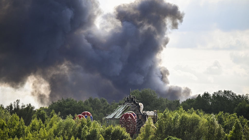 Nieuw hoofdpodium Tomorrowland klaar voor gebruik op eerste festivaldag